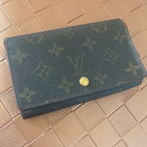 Louis Vuitton Monogram Wallet - Black and Brown